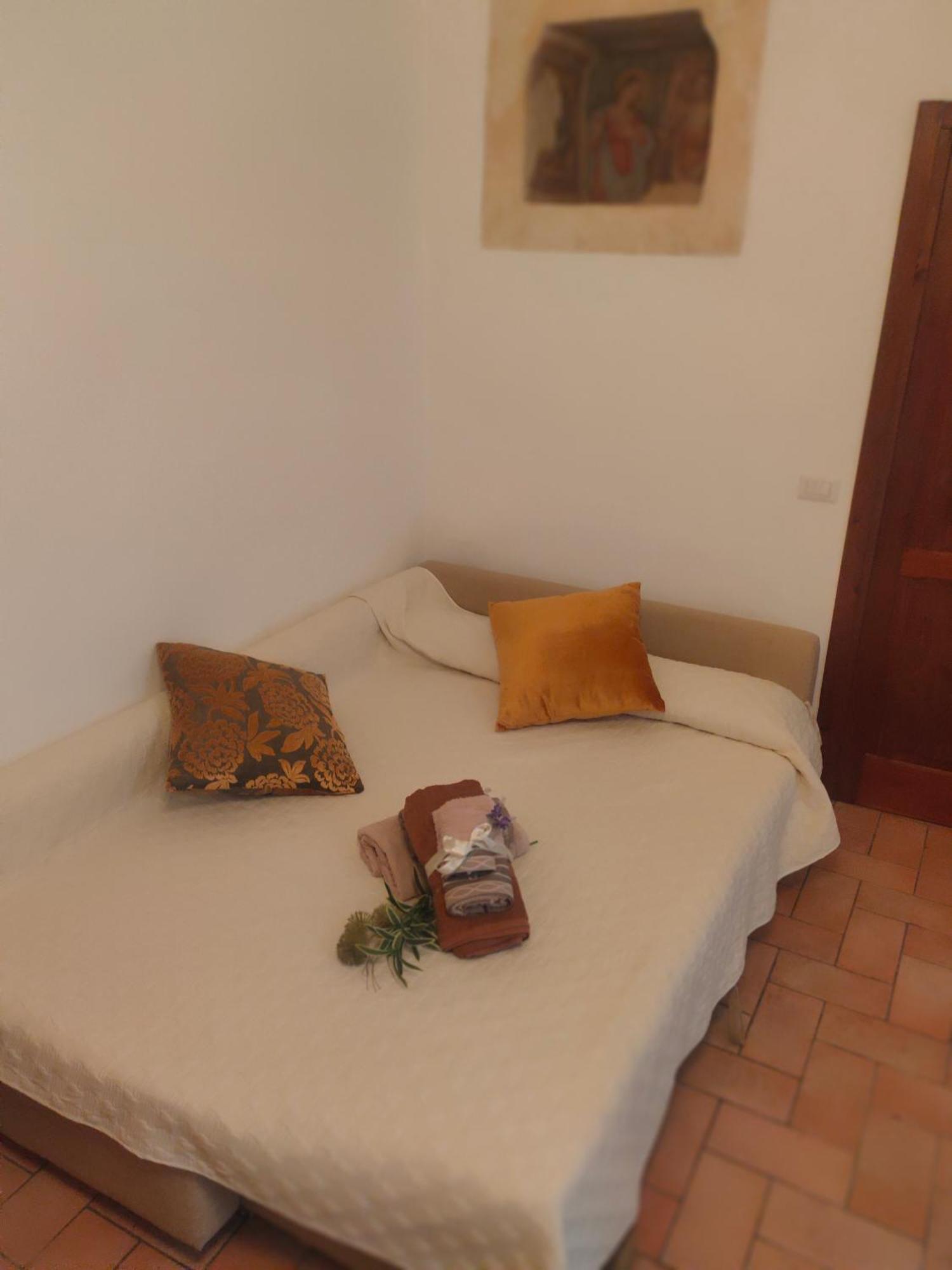 La Casa Di Miri Appartement Foligno Buitenkant foto